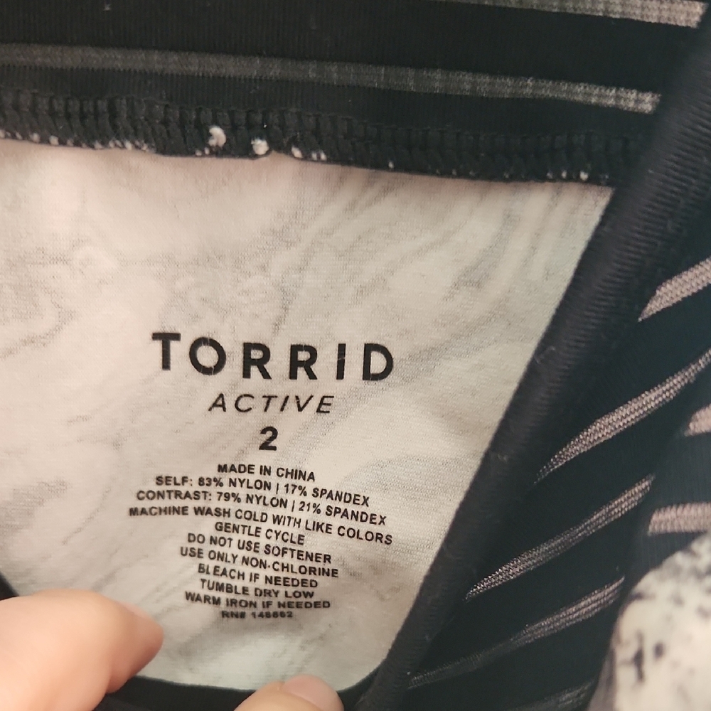 Torrid Black and White Swirl Bra - Picture 2 of 3